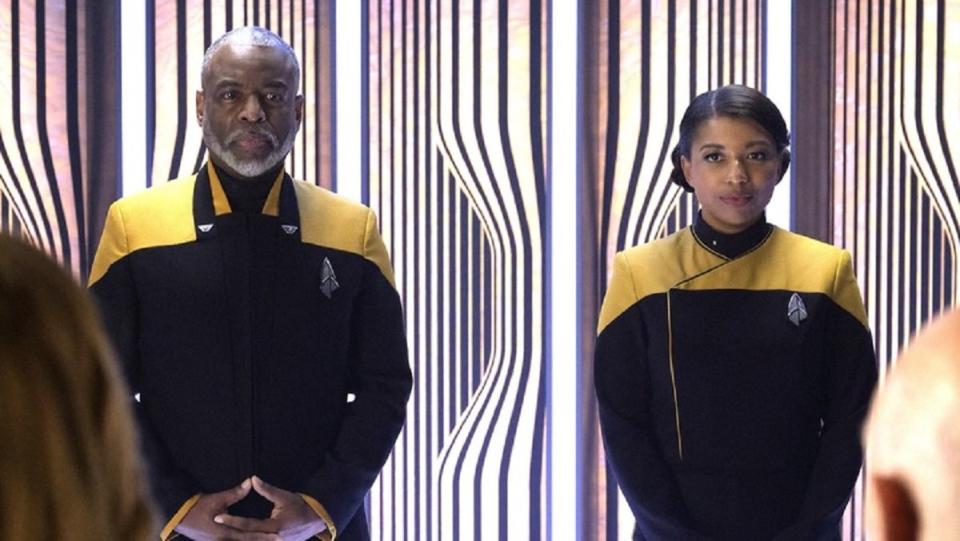 Geordi and Alandra La Forge in the transporter room of the U.S.S. Titan on Star Trek: Picard.