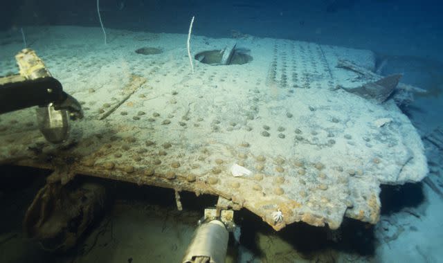 <p>Xavier DESMIER/Gamma-Rapho Getty</p> Damage on the Titanic