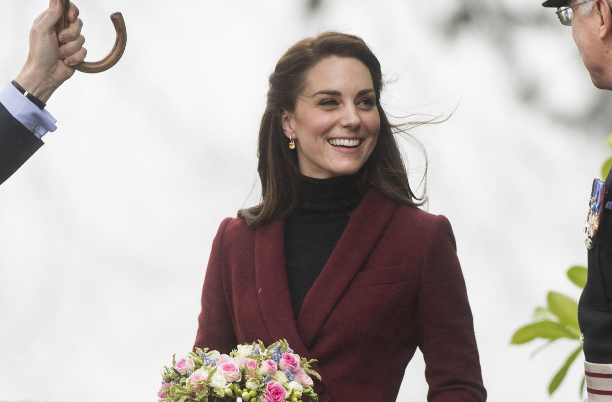 We love how Kate Middleton updated this skirt suit she wore 5 years ago