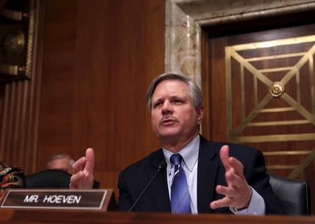 Sen. John Hoeven (R-ND) questions U.S. Secret Service Director Joseph Clancy at a Senate Appropriations Homeland Security Subcommittee hearing on the Secret Service FY2016 budget on Capitol Hill in Washington March 19, 2015. REUTERS/Yuri Gripas
