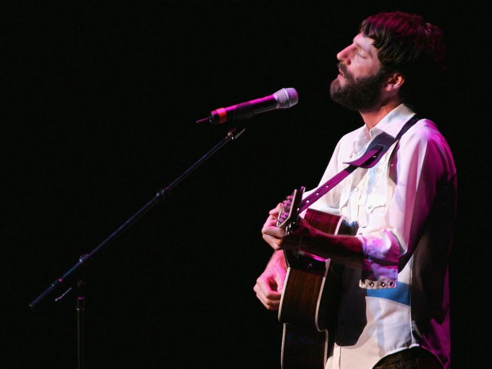 Ray Lamontagne performs on stage at the 'From the Big Apple to the Big Easy' New York City's Benefit Concert for the Gulf Coast at Radio City Music Hall September 20, 2005 in New York City.