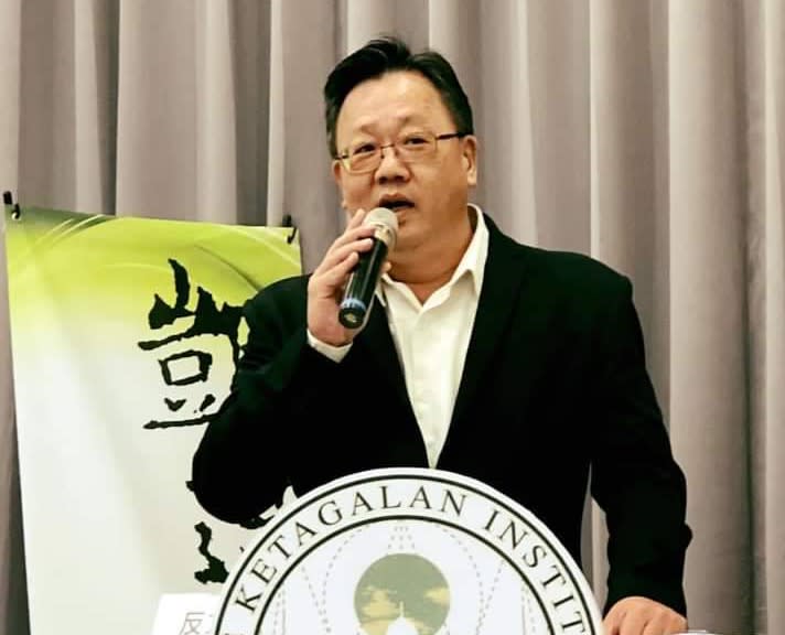 中華民國消防設備師公會全國聯合會理事長嚴順福。   圖：翻攝臉書