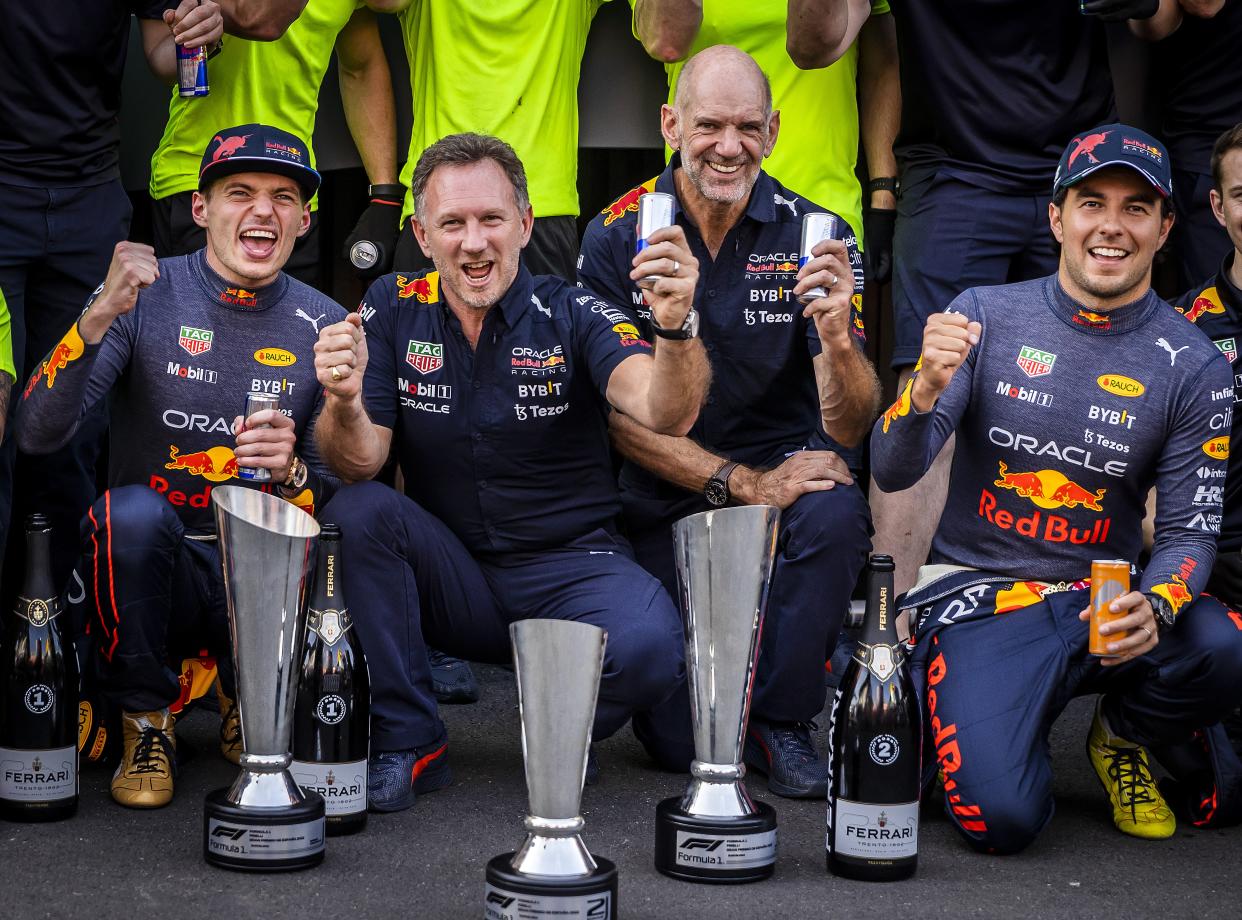 Checo Pérez es segundo en el campeonato de pilotos de F1, debajo de su compañero en Red Bull, Max Verstappen. / Foto: Photo by ANP via Getty Images