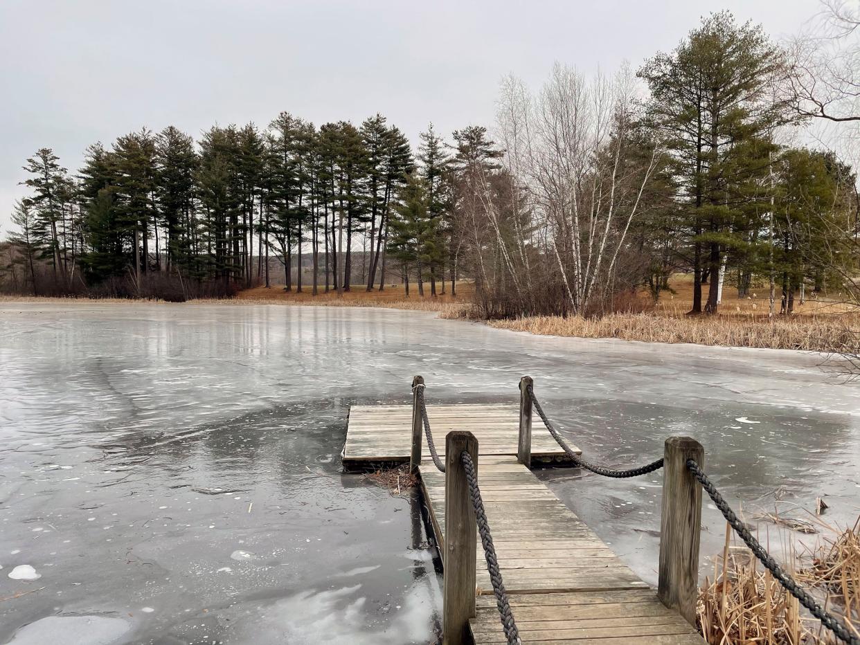 https://www.gettyimages.co.uk/detail/news-photo/winter-scene-over-a-freezing-lake-and-landing-stage-on-a-news-photo/1298464963