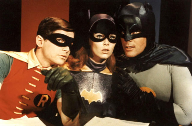 Yvonne Craig, Batgirl in 1960s, dies at 78 in Pacific Palisades – Daily  News, yvonne craig 