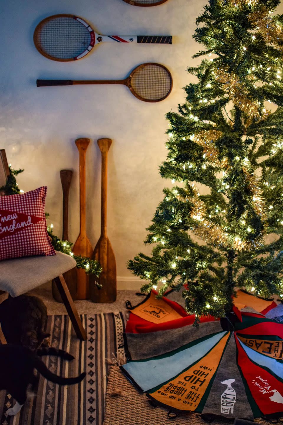 Pennant Tree Skirt