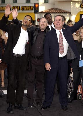 Will Smith , Barry Sonnenfeld and Tommy Lee Jones at the LA premiere of Columbia's Men in Black II