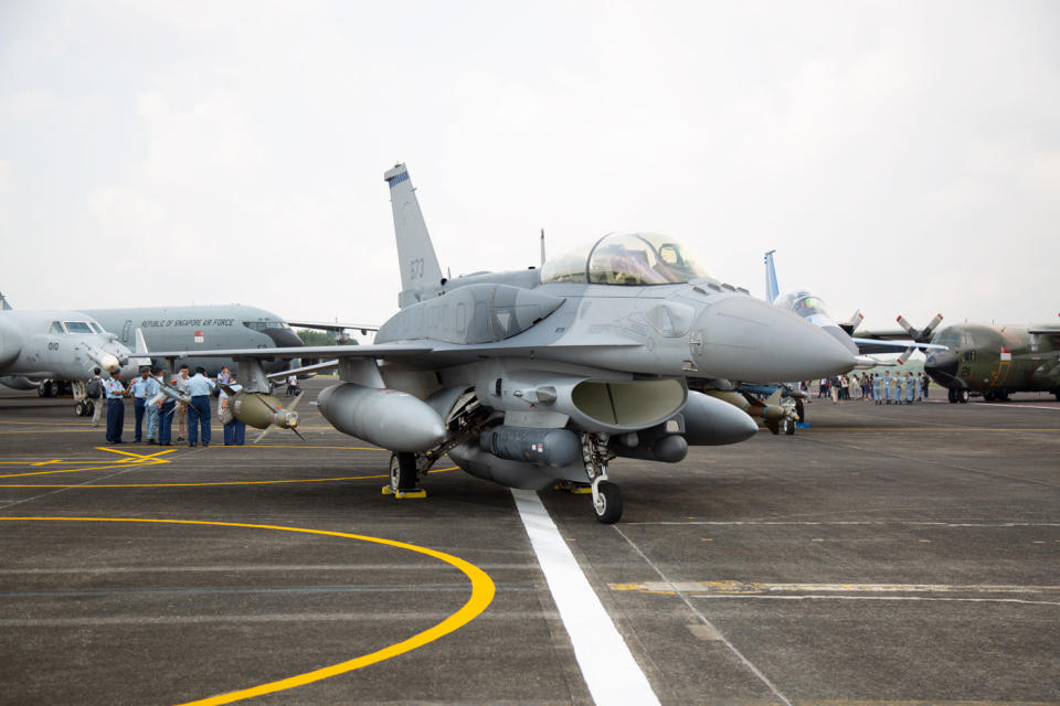 <p>An F-16C fighter jet seen on static display at Tengah Air Base. (PHOTO: Dhany Osman / Yahoo News Singapore) </p>