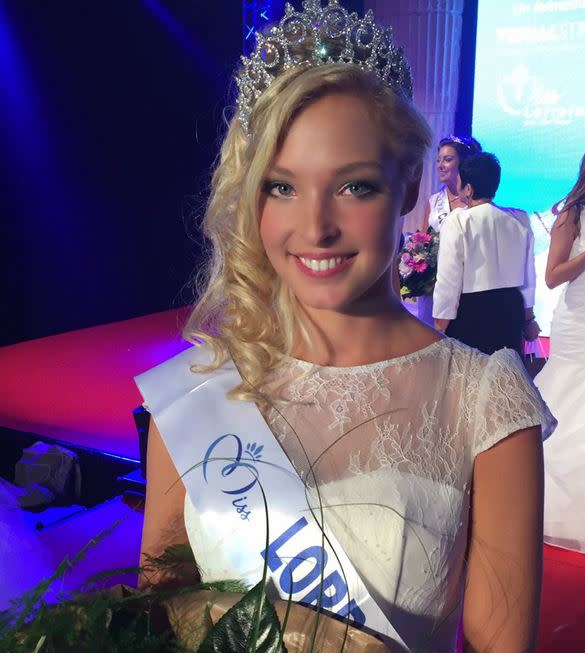 <p>Cloé Cirelli est Miss Lorraine. Cette jeune femme de 21 ans est étudiante à l’IRTS pour devenir éducatrice spécialisée.<br> Crédit photo : Twitter Miss France </p>