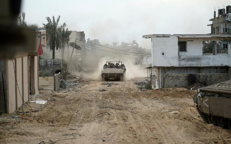 Israeli tanks rolling on the Gaza Strip