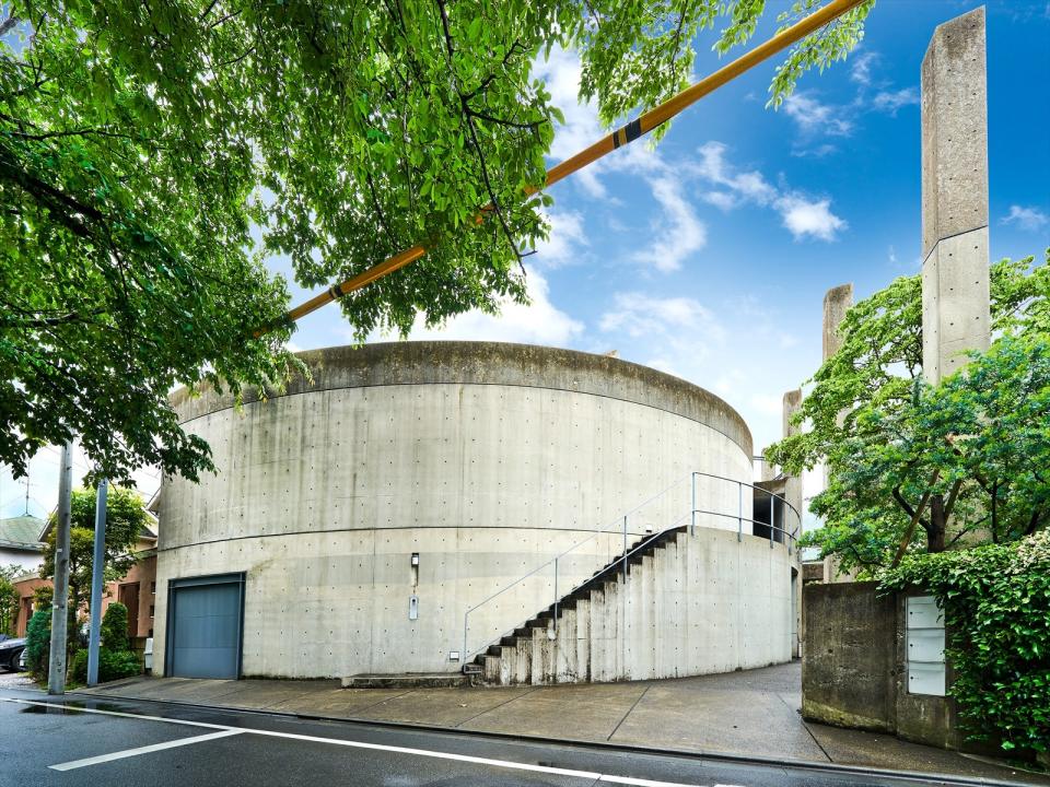 <strong>Designed by Tadao Ando (Tokyo)</strong><br>
<strong>Asking price: $7,211,192</strong>