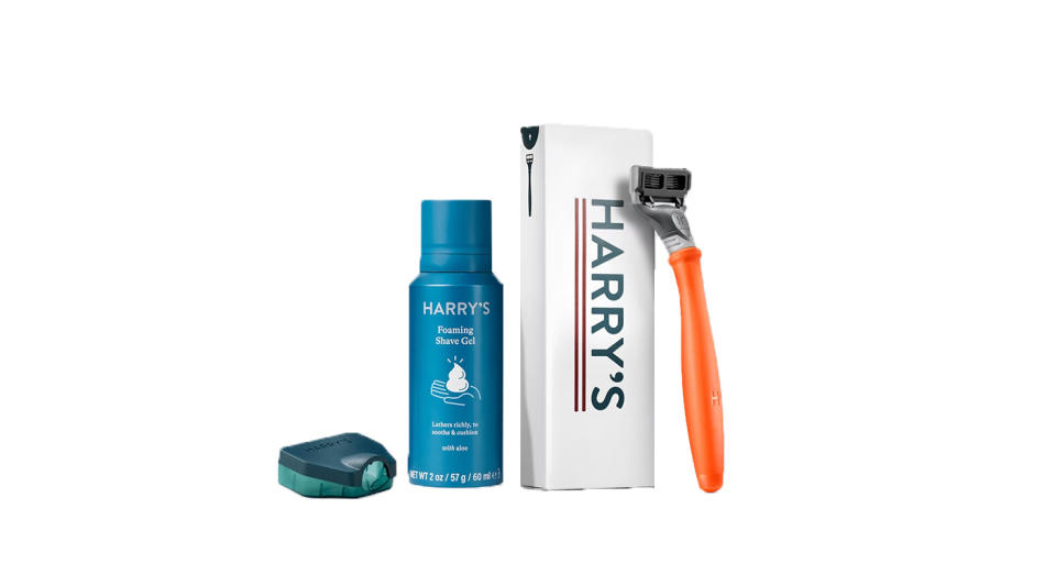 Harry's kit is the complete set to shaving without irritation or dryness thanks to the foaming shave gel that comes included. 