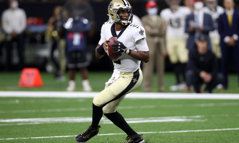 Jameis Winston drops back to pass for the Saints.