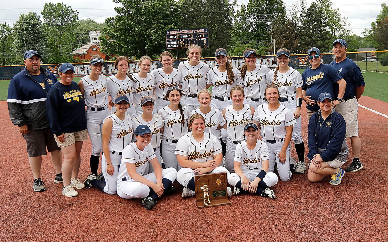 Hillsdale High School's softball team poses for a team photo after the 6-5 win over Hopewell-Loudon High School during their OHSAA Division IV regional championship softball game Thursday, May 26, 2022 at Berea-Midpark High School. TOM E. PUSKAR/TIMES-GAZETTE.COM