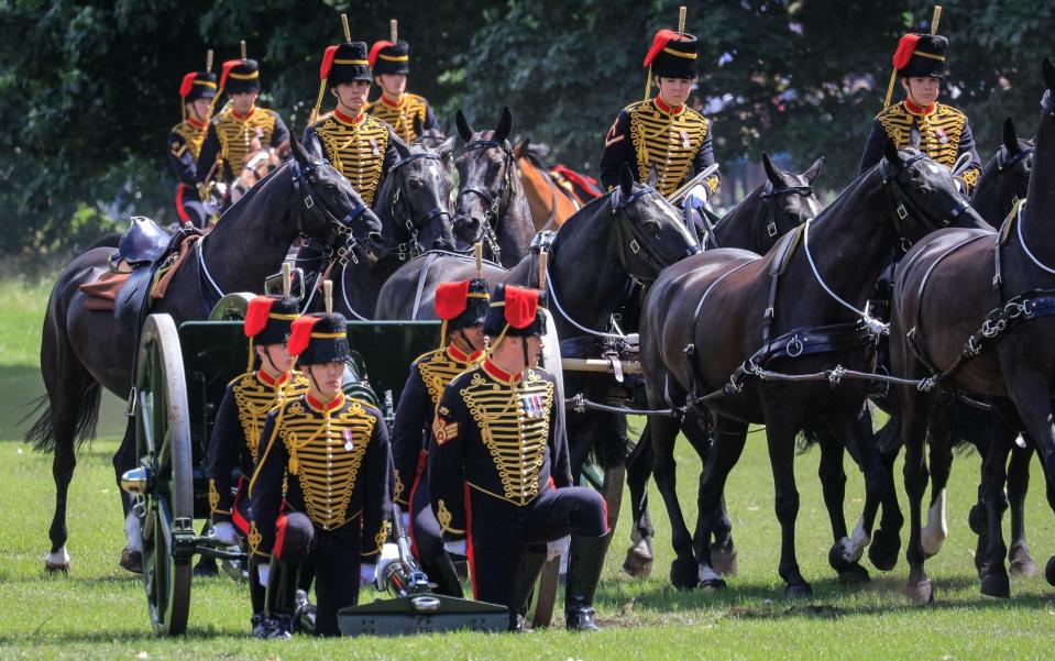 The ‘spectacular’ 41-gun salute for Her Majesty’s 76th birthday was performed by the King’s Troop Royal Horse Artillery