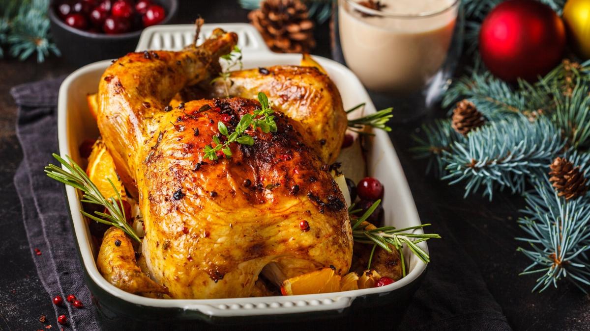 where can you get a free turkey for thanksgiving