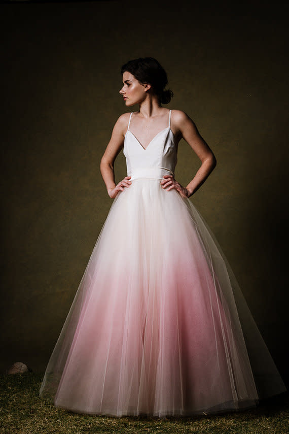 16 Stunning Dip Dye Wedding Dresses To ...