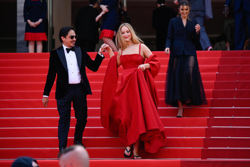 Jennifer Lawrence, flip flops, thong sandals, cannes, film festival, red dior gown, red carpet, 