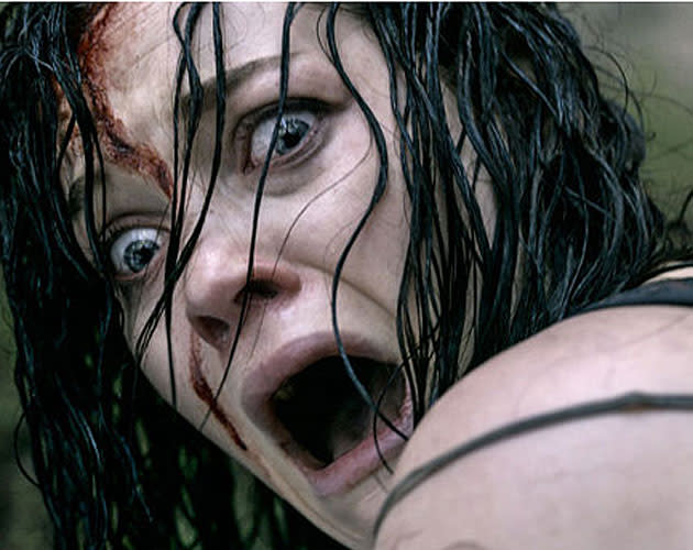 Una fecha: 5 de abril. Un nombre: Jane Levy. La de la imagen es la actriz protagonista del terrorífico remake de  Posesión Infernal, que en cosa de un mes llegará a los cines españoles para asustar al respetable. ¿Será Levy la nueva reina del grito? (Foto: Courtesy of TriStar Pictures ©2012 TriStar Pictures, Inc. All rights reserved.)