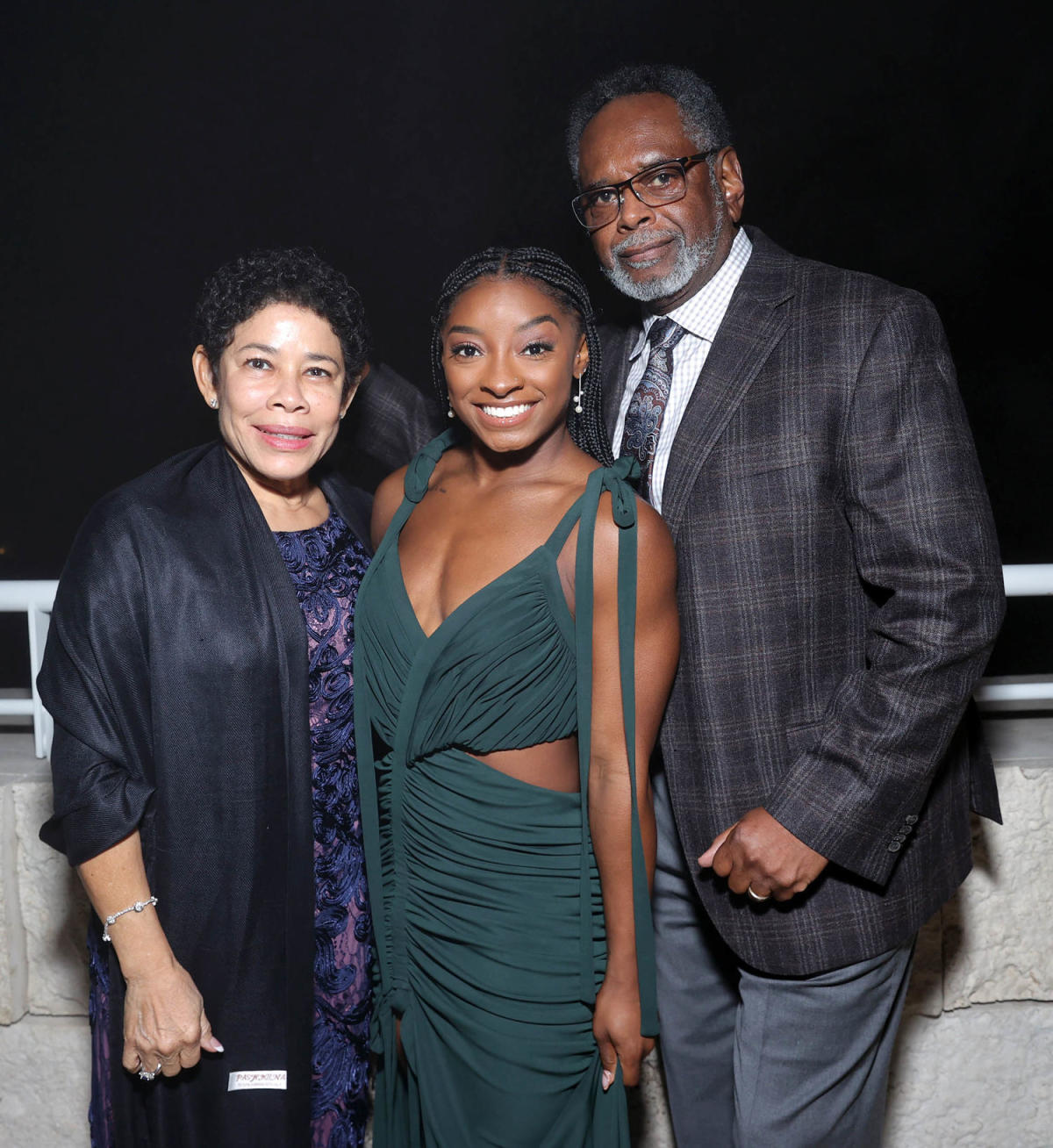 Simone Biles shares sweet video of dancing parents for her father’s birthday: “47 years strong”