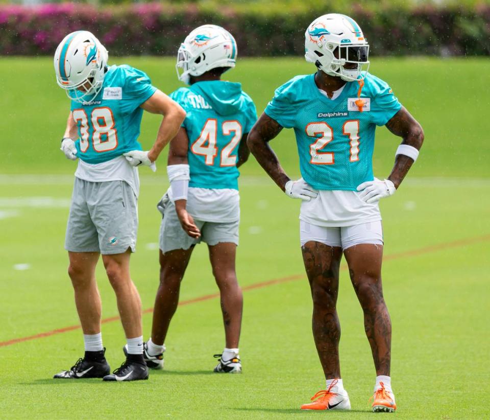 Miami Dolphins safety DeShon Elliott (21) attends team practice at the Baptist Health Training Complex on Tuesday, May 23, 2023, in Miami Gardens, Fla.