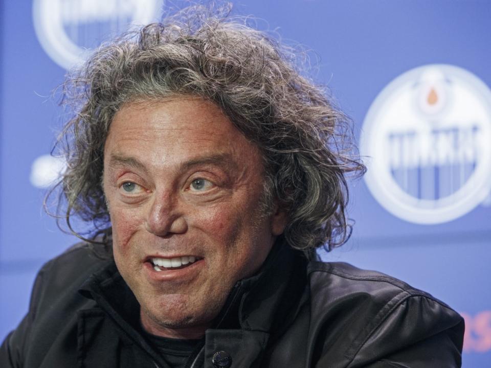 Daryl Katz addresses the media in Edmonton in May 2019. Allegations that the Edmonton Oilers owner paid ballet dancer Sage Humphries for sex in 2016 have been dropped from a U.S. civil lawsuit.   (Jason Franson/The Canadian Press - image credit)
