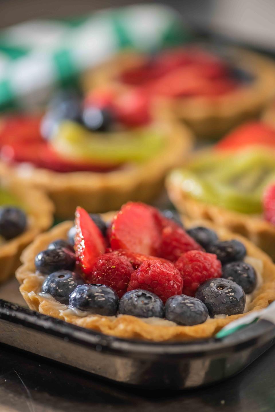 Wild in the Treats Mini Fruit Tarts with Amaretto pastry cream