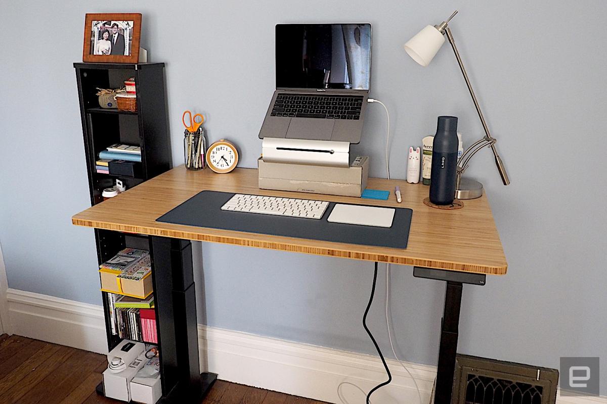 Fully S Jarvis Standing Desk Is Good But Its Customer Service Is Even Better Engadget