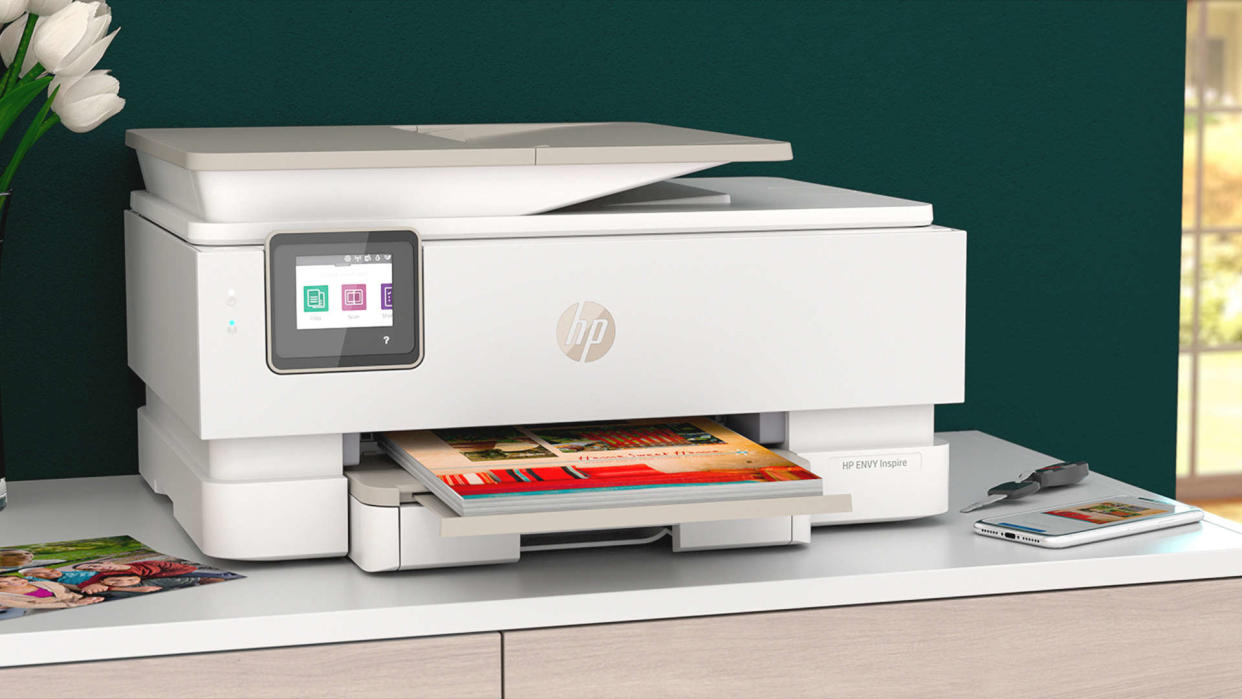  Promotional image of the HP Envy Inspire inkjet printer. 