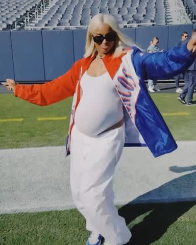 Ciara dances after Russell Wilson's first Broncos win