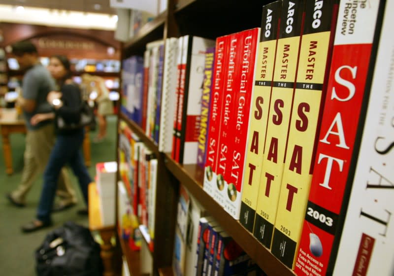 NEW YORK - JUNE 27: SAT test preparation books sit on a shelf at a Barnes and Noble store June 27, 2002 in New York City. College Board trustees decided June 27 to add a written essay and other changes to the SAT in an overhaul of the college entrance exam. The first administration of the new SAT will occur in March of 2005. (Photo by Mario Tama/Getty Images) ** OUTS - ELSENT, FPG, CM - OUTS * NM, PH, VA if sourced by CT, LA or MoD **