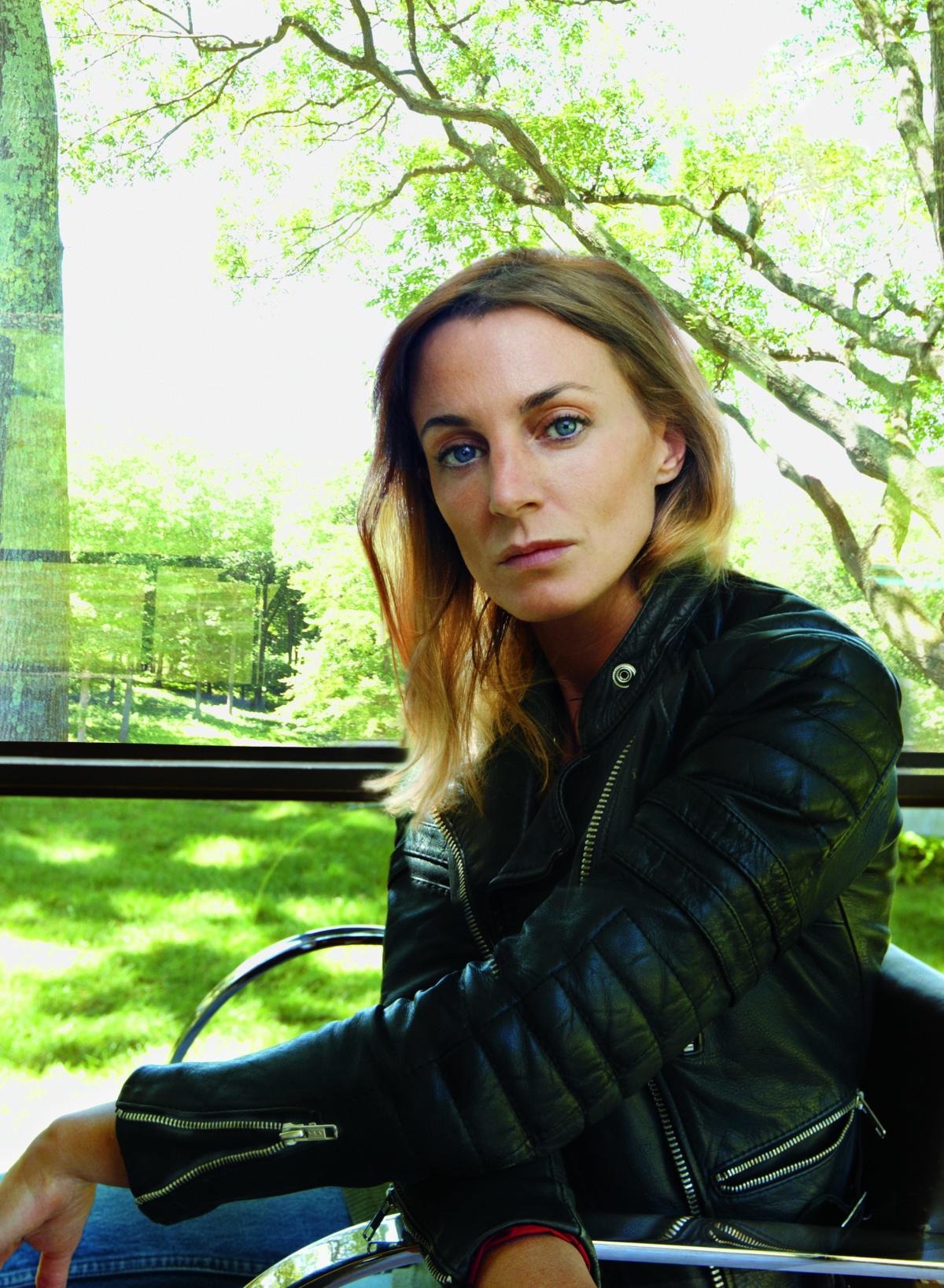 Nostalgia-Inducing Archival Tributes : Designer Phoebe Philo