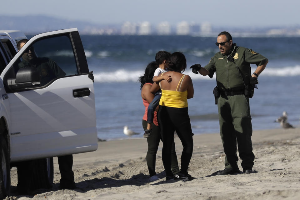 Migrant caravan arrives at U.S.-Mexico border