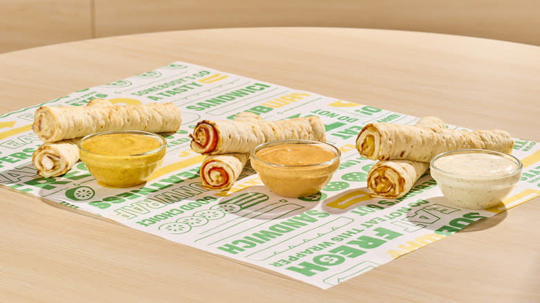 Subway dippers alongside dipping sauces