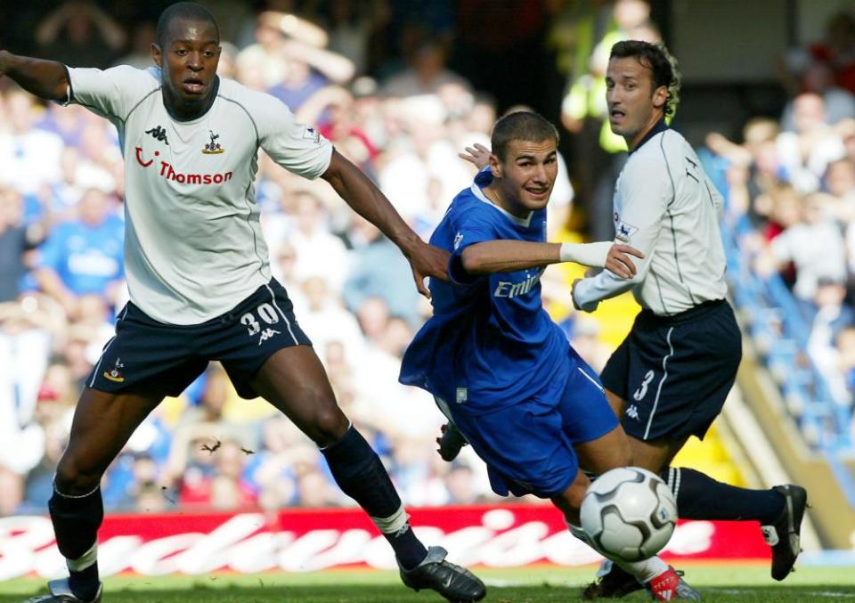 Adrian Mutu (centre) evades Tottenham's Mauricio Taricco and Anthony Gardner during Chelsea’s 4-2 win on 13 September 2003