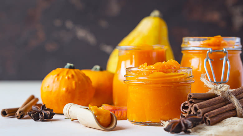 Jars of pumpkin purée