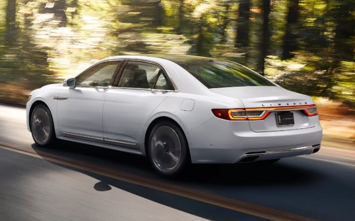 2017 Lincoln Continental rear quarter left photo