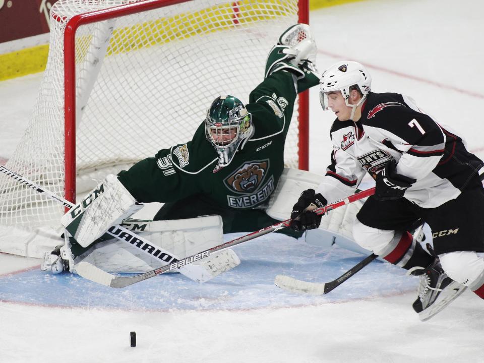 Ty Ronning #7 of the Vancouver Giants is stopped by goaltender Mario Petit #31 of the Everett Silvertips during the second period of their WHL game at the Langley Events Centre on December 27, 2016 in Langley, British Columbia, Canada. (Getty)