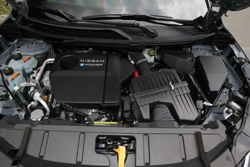 搭載的1.5L三缸渦輪引擎具備VC Turbo可變壓縮比技術，可保持最佳工作效率來驅動發電機。