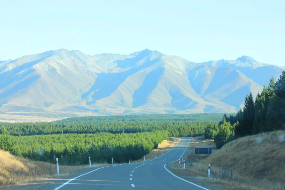 3.Lake Tekapo-a three hour drive from Christchurch through endless wheat fields & greenery is a must visit. Gentle rolling hills, wind in your hair & company of loved ones makes this drive unforgettable.
