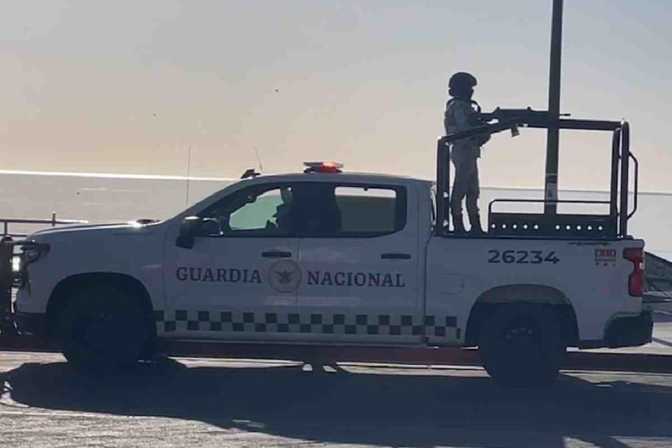 Camioneta de Guardia Nacional en Malecón de San Felipe