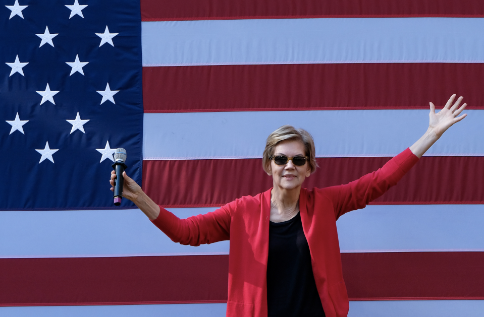 Presidential candidate Elizabeth Warren campaigns at Dartmouth College in Hanover. (Photo: Preston Ehrler/SOPA Images/LightRocket via Getty Images)