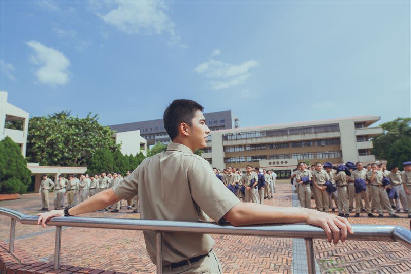 電影《刻在你心底的名字》劇照。（圖／Netflix提供）