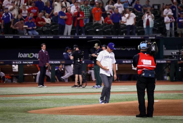 Ex-Rangers star Ian Kinsler wears Israel jersey for ALCS Game 3