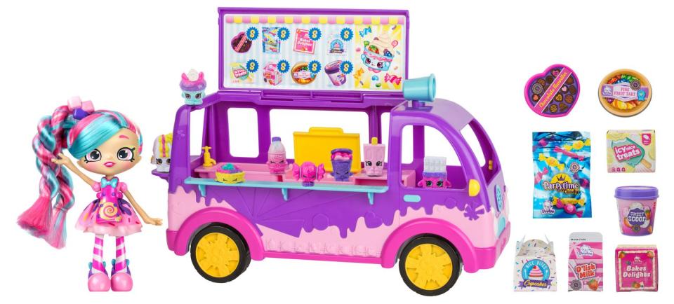 Shopkins Series 10 Sweet Treat Truck Deluxe plus Shoppie  