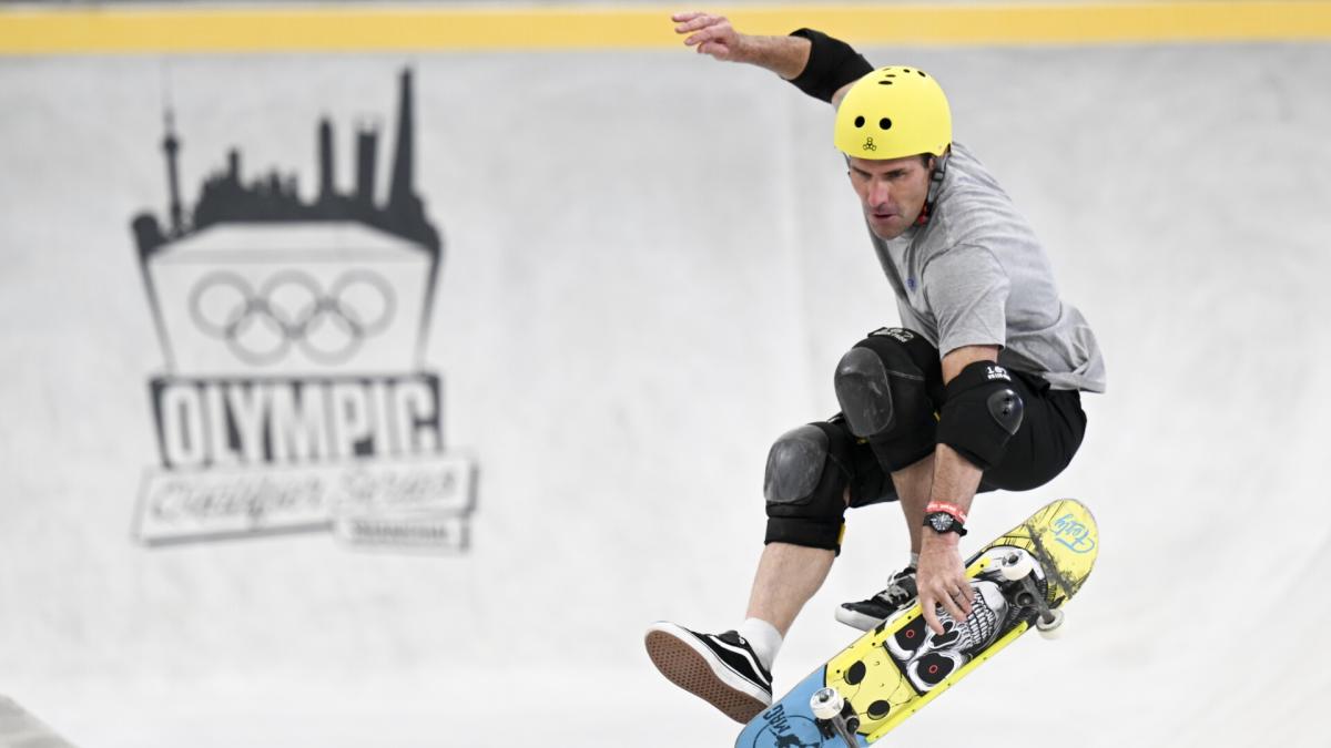 At age 50, Andy Macdonald secures spot in Paris Olympics for skateboarding