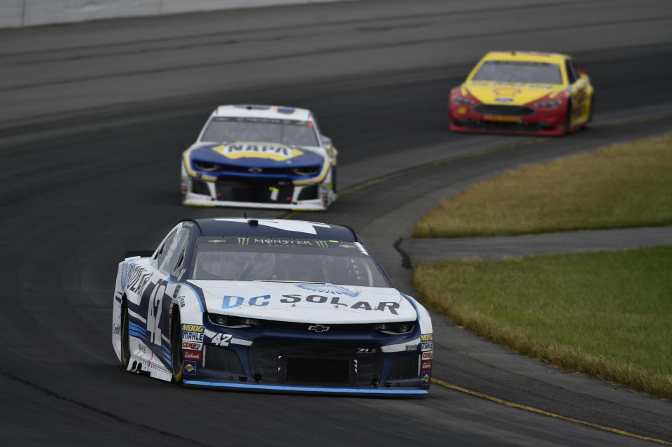 Kyle Larson in action during a NASCAR Cup Series auto race, Sunday, June 3, 2018, in Long Pond, Pa. (AP Photo/Derik Hamilton)