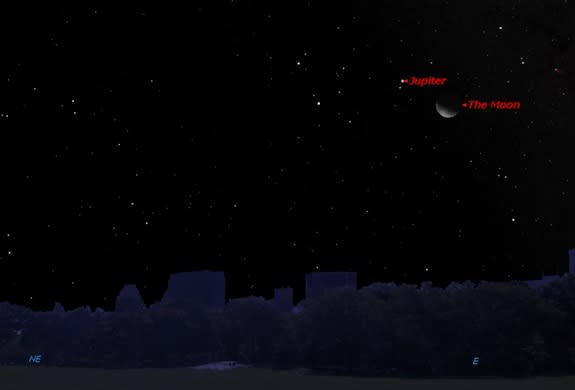 This sky map shows the location of Jupiter and the moon in the pre-dawn sky of Sept. 28, 2013 as seen from mid-northern latitudes.