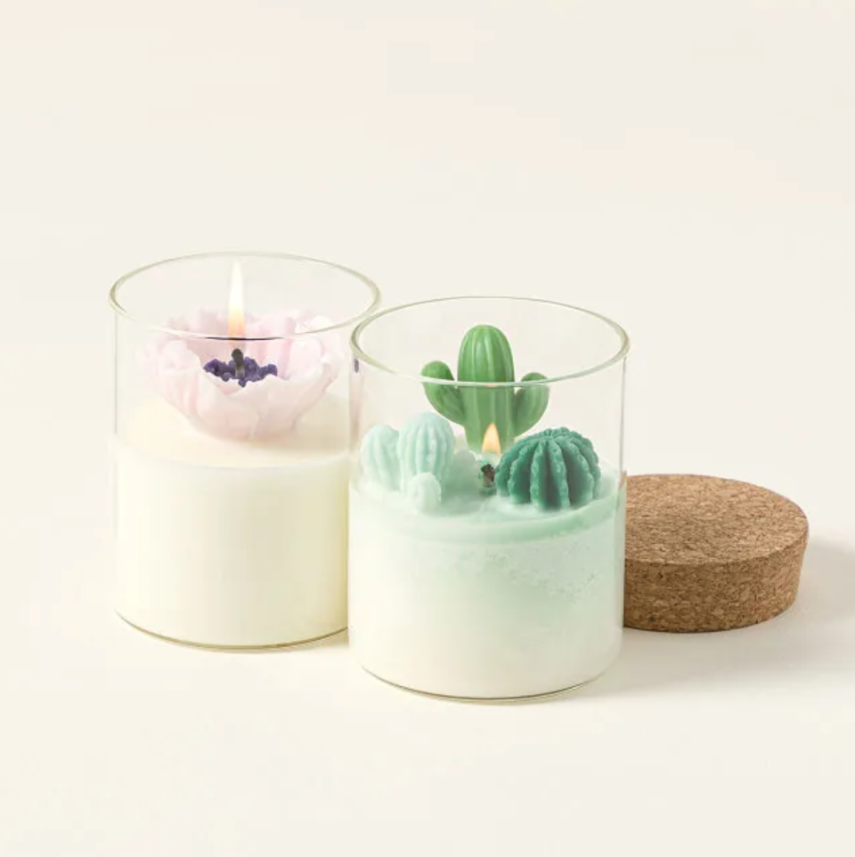 <p><a href="https://go.redirectingat.com?id=74968X1596630&url=https%3A%2F%2Fwww.uncommongoods.com%2Fproduct%2Fterrarium-candle&sref=https%3A%2F%2Fwww.countryliving.com%2Fshopping%2Fgifts%2Fg39862858%2Fgifts-for-mom-from-son%2F" rel="nofollow noopener" target="_blank" data-ylk="slk:Shop Now;elm:context_link;itc:0;sec:content-canvas" class="link ">Shop Now</a></p><p>Terrarium Candle</p><p>uncommongoods.com</p><p>$27.00</p><span class="copyright">Zoe Tang </span>