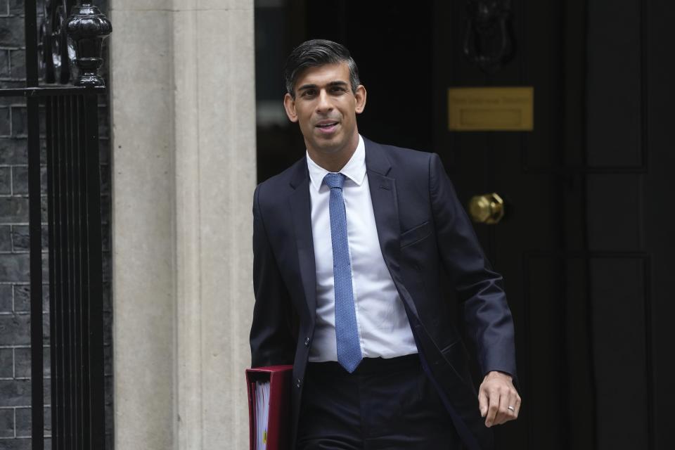 FILE - Britain's Prime Minister Rishi Sunak leaves 10 Downing Street to attend his weekly Prime Minister's Questions at the House of Commons, in London, Wednesday, Sept. 13, 2023. (AP Photo/Kin Cheung, File)